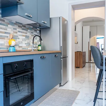 Dommo Amalia Lejlighed