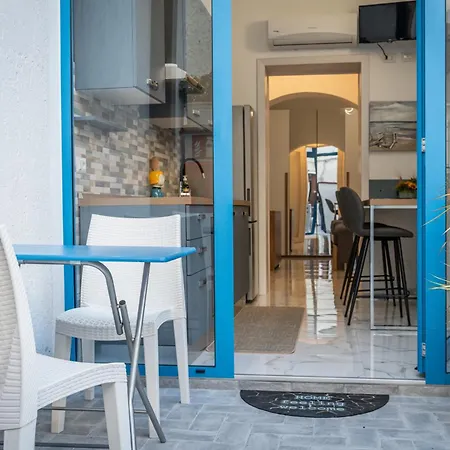 Dommo Amalia Апартаменты *