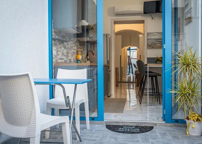 Dommo Amalia Apartment *